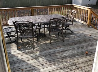 369 36th St, Lindenhurst, NY 11757