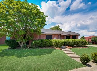 901 Kory Dr, Mesquite, TX 75149