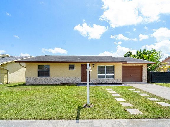 2nd image of 6090 Lambeth Circle