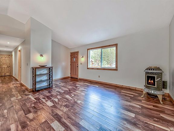 3rd image of 3400 Panorama Dr