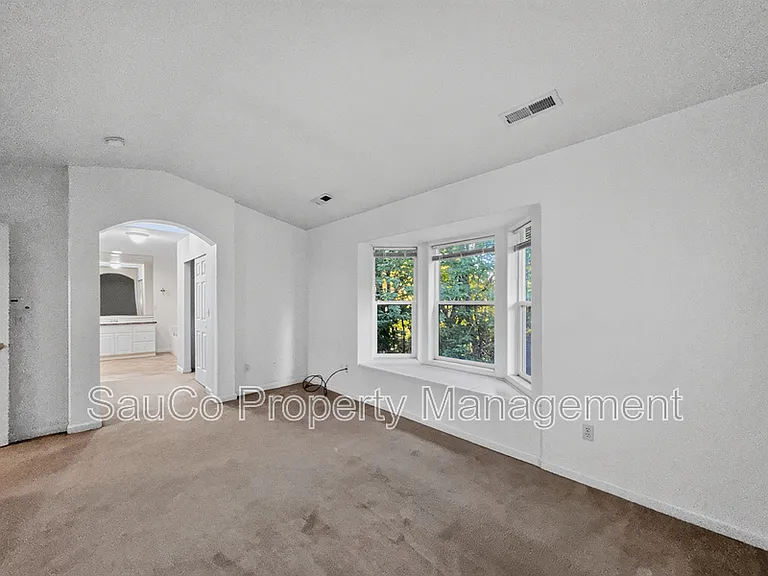 1861 SE 47th Ave — Photo 19