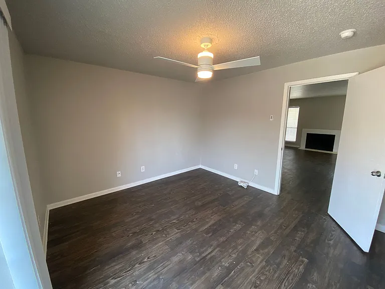 4502 Gaston Ave #322 — Photo 12