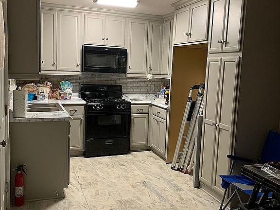 5th image of 2404 Amberly Dr