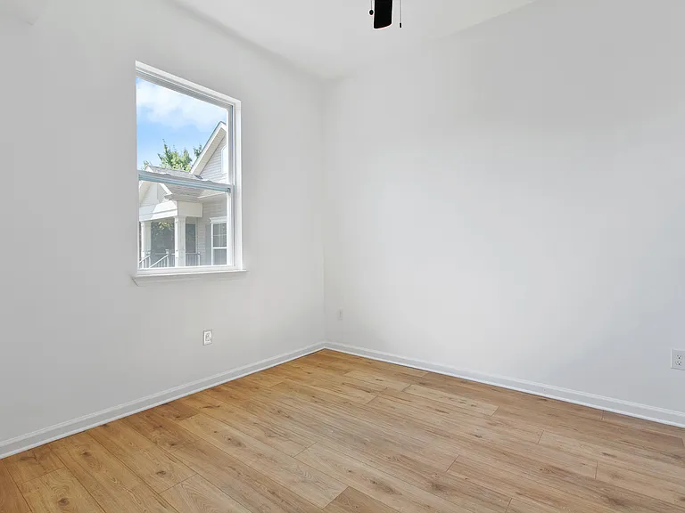2700 S Johnson St — Photo 4