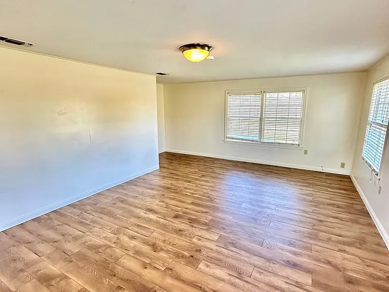 3207 Grape Creek Rd — Photo 3