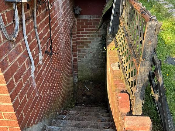 3rd image of 2717 Fort Baker Dr SE