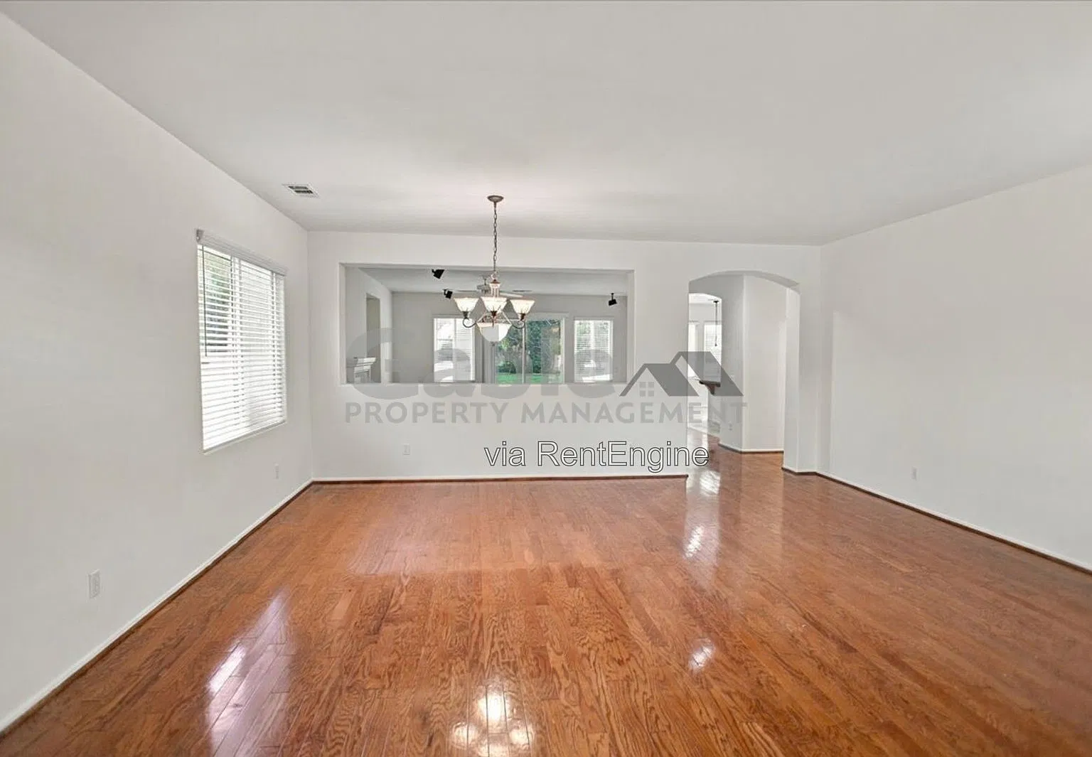 4 bed, 3.0 bath, 2588 sqft, $4,600 — Photo 3