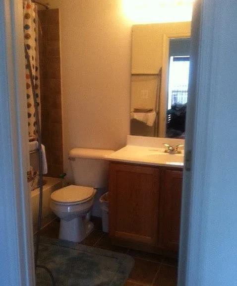 2416 E Boston St — Photo 13