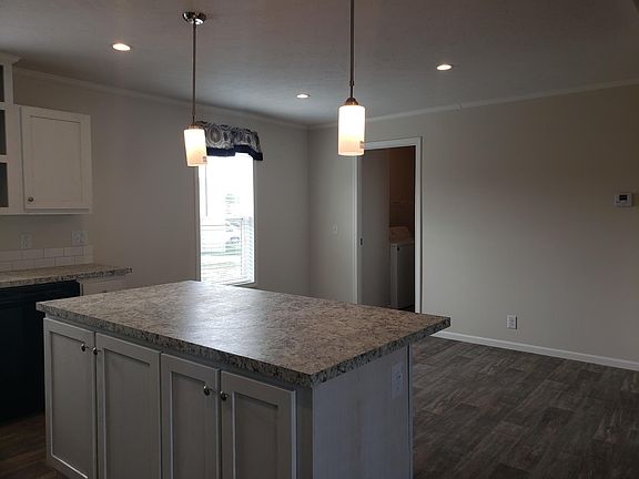 3rd image of 38004 Chilver Ave