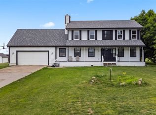 6893 NE Rising Sun Dr, Pleasant Hill, IA 50327