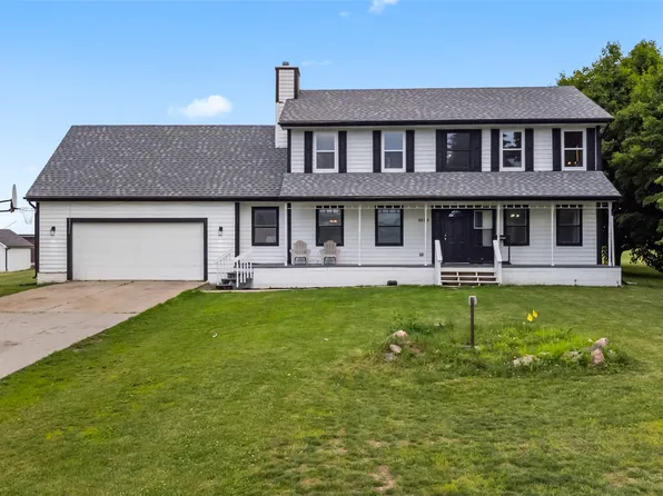 6893 NE Rising Sun Dr, Pleasant Hill, IA 50327