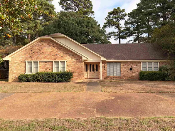 1400 Irvin Pkwy, Daingerfield, TX 75638