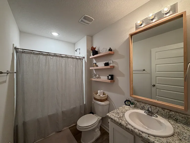 5699 Guinevere Ln — Photo 43