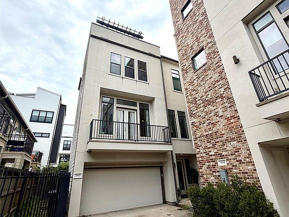 3rd image of 2913 Leeland St