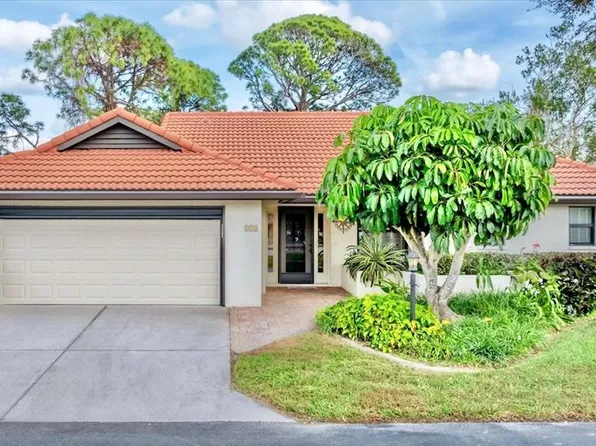 270 Laurel Hollow Dr, Nokomis, FL 34275