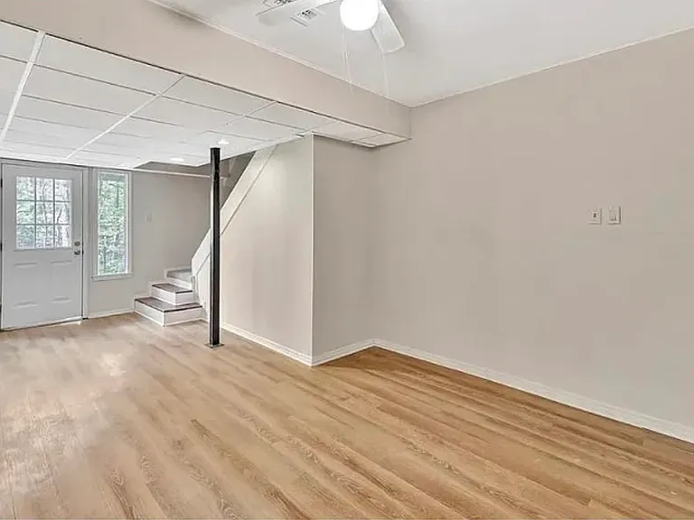 2828 Adams St — Photo 25