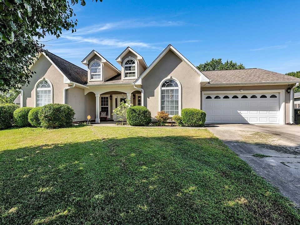 1st image of 1535 Petrea Dr