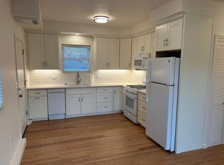 995 38th Ave, Santa Cruz, CA 95062