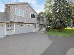 2550 Sumac Cir, White Bear Lake, MN 55110