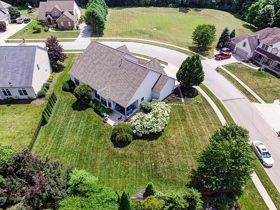 3rd image of 13000 Silverbrook Dr NW