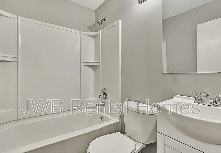 2387 2nd Ave — Photo 9