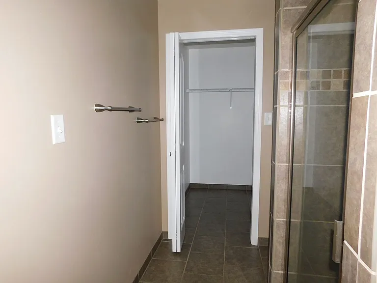 3498 Butler Woods Dr — Photo 26