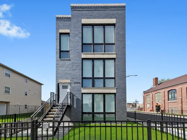 2700 W Jackson Blvd, Chicago, IL 60612