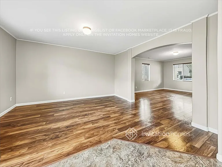 1319 Daffodil Ave NE — Photo 5