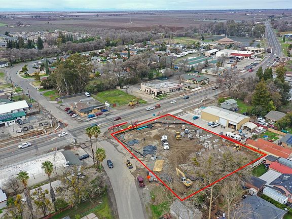 5th image of 10375 Live Oak Blvd