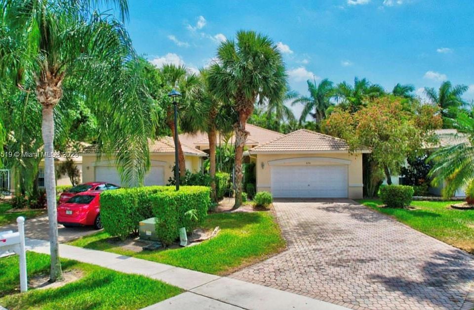 1st image of 9791 Crescent View Dr S #9791