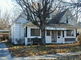 2208 N Kellett Ave, Springfield, MO 65803