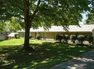 903 Newitt Vick Dr, Vicksburg, MS 39183