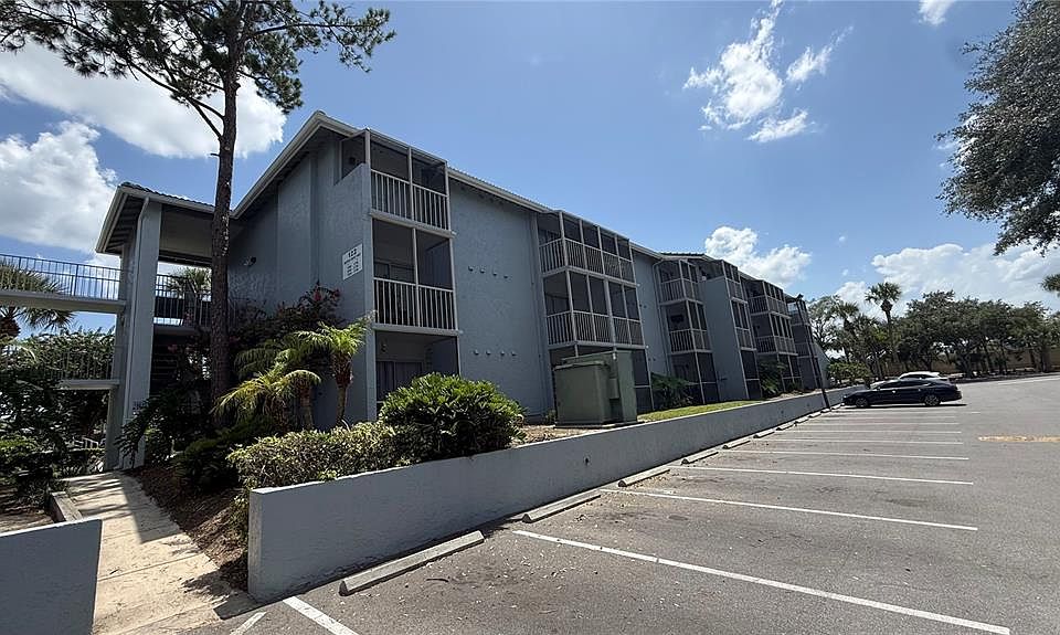 1st image of 122 WATER FRONT WAY #340
