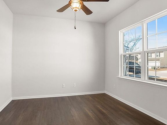 3rd image of 16 Coosawhatchie Way