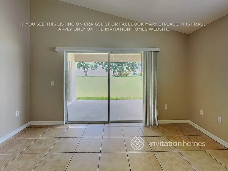 1260 Creekview Ct — Photo 3