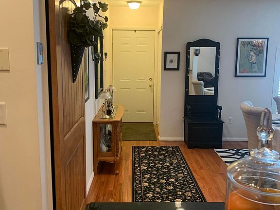 4th image of 43A Jennifer Pl