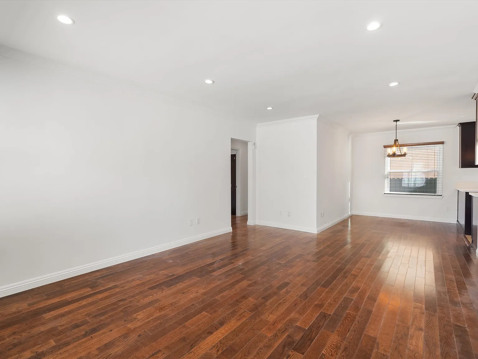 2 bed, 1080 sqft, $3,650 — Photo 3