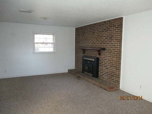5th image of 434 Deerwood Dr