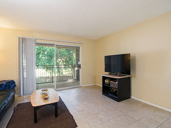 2nd image of 3705 SW 27th St APT 228