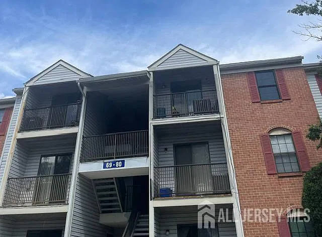 3 bed, 1.0 bath, $2,800 — Photo 1
