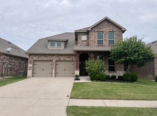 1721 Ranch Trail Rd, Aubrey, TX 76227