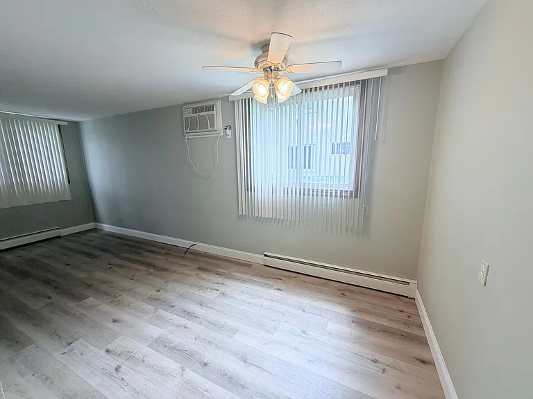 3600 Pennsylvania Ave S — Photo 21