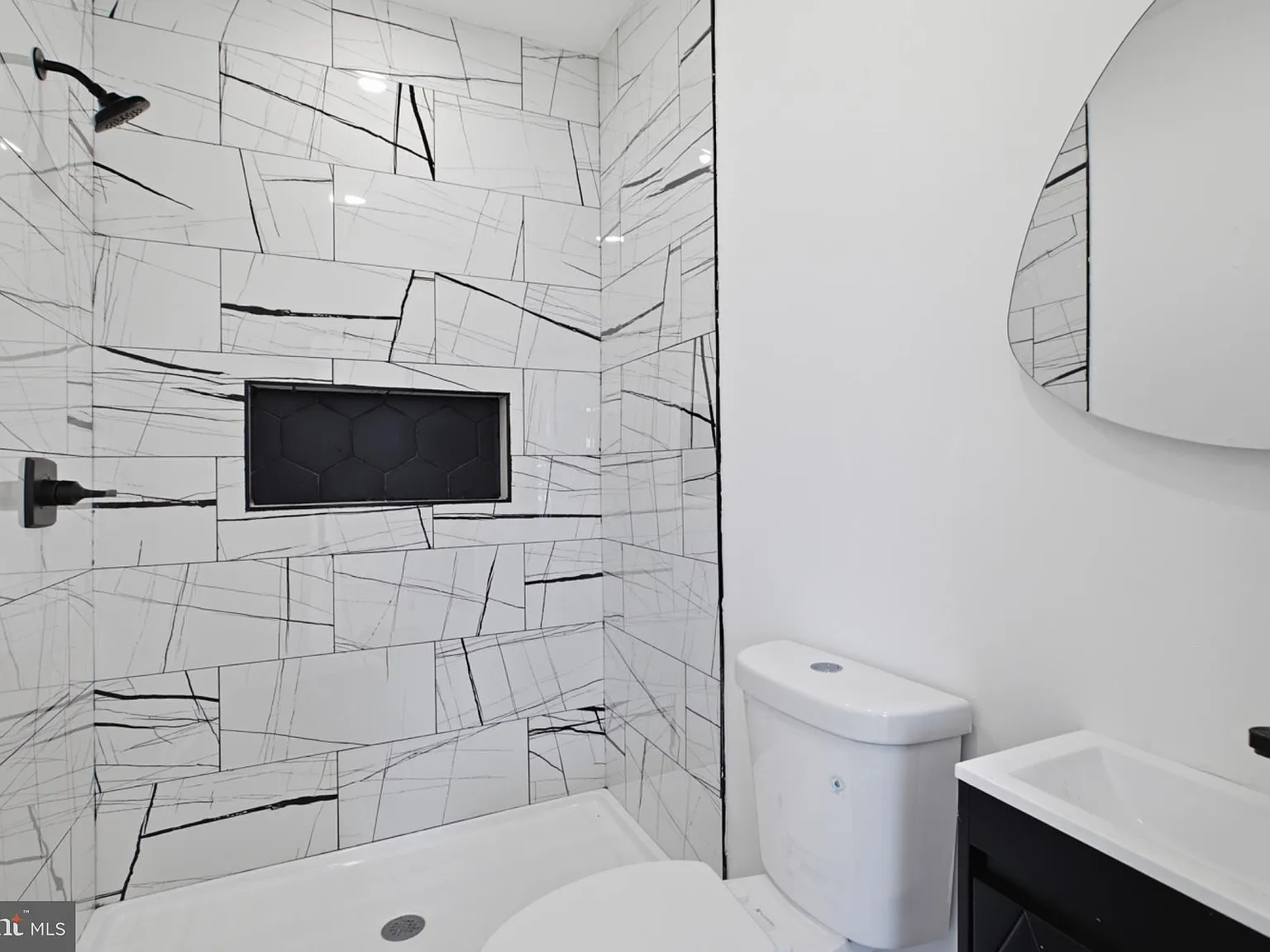 2 bed, 2.0 bath, 1804 sqft, $1,660 — Photo 4