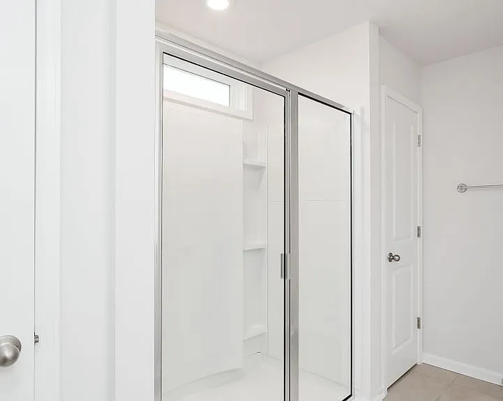 775 Justify Loop — Photo 21
