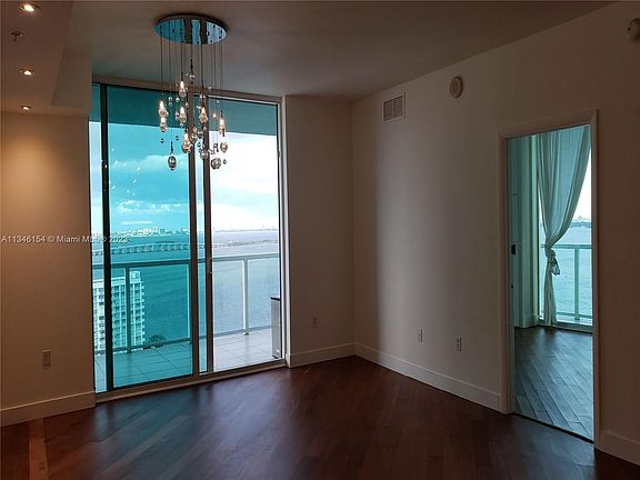 5th image of 1900 N Bayshore Dr APT 2115