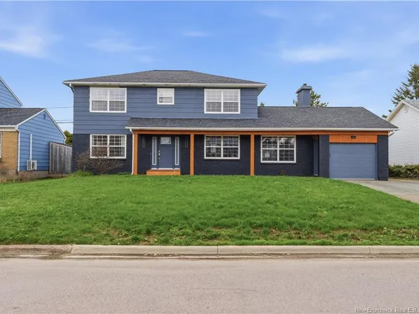 259 Gaspe St, Dieppe, NB E1A 5C9