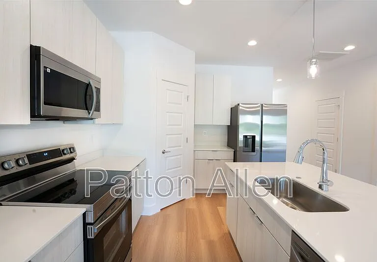 15 Bolton St — Photo 4