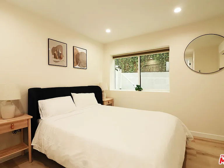 944 N San Vicente Blvd #10 — Photo 10