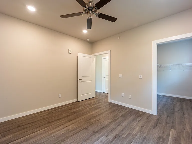 257 E Township St — Photo 22