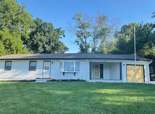 8713 Izard St, Omaha, NE 68114